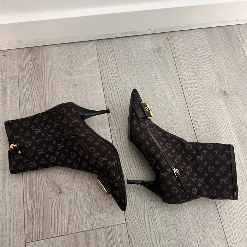 Louis Vuitton step out